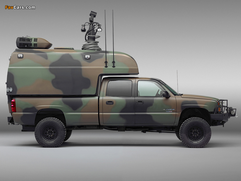 Chevrolet Silverado Military Vehicle 2004–07 wallpapers (800 x 600)