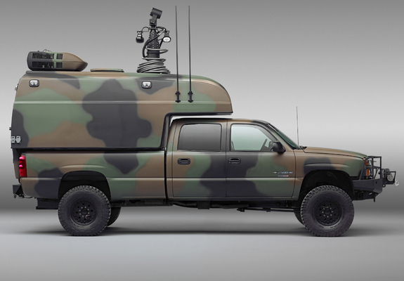 Chevrolet Silverado Military Vehicle 2004–07 wallpapers
