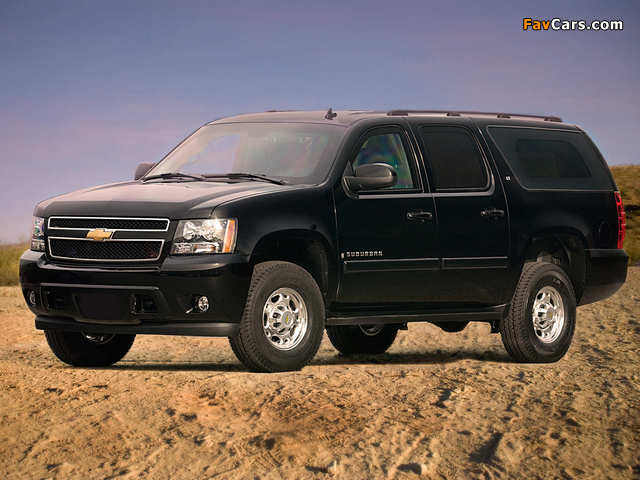 Images of BAE Chevrolet Suburban Armored (GMT900) 2006 (640 x 480)