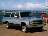 Pictures of Chevrolet Suburban 1989–91