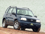 Chevrolet Tracker 2001–06 wallpapers