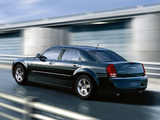 Chrysler 300C 2004–07 pictures