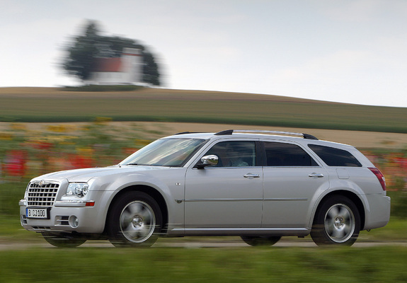 Chrysler 300C Touring 2006–10 photos