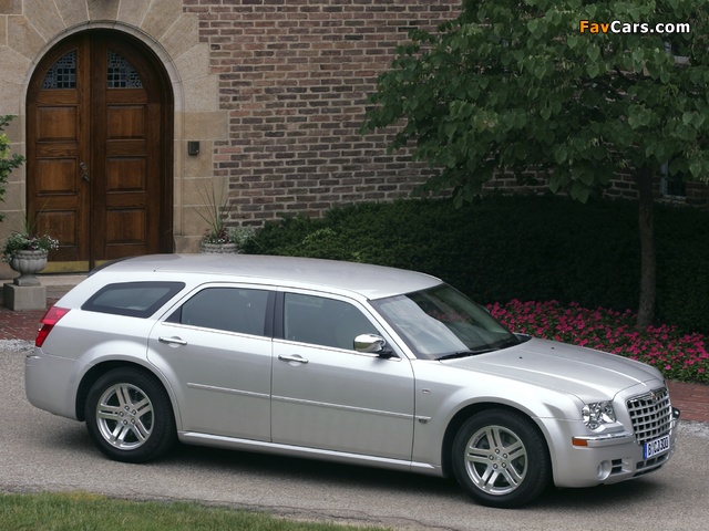 Chrysler 300C Touring 2006–10 photos (640 x 480)