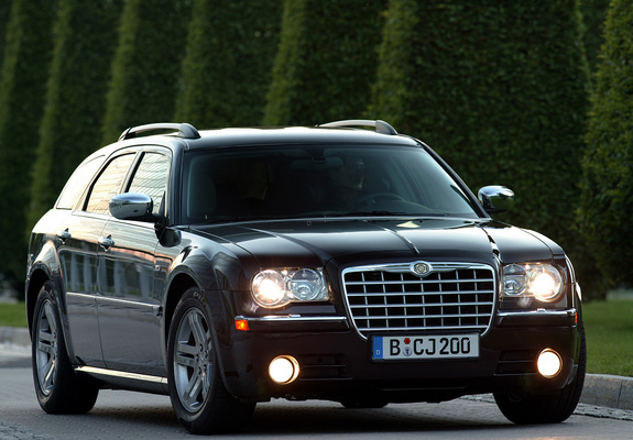 Chrysler 300C Touring 2006–10 pictures