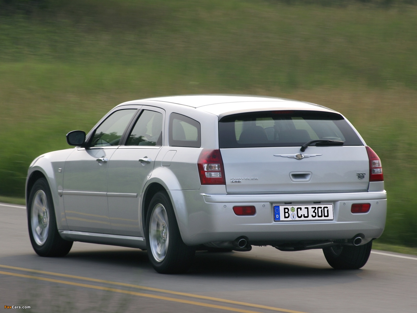 Chrysler 300C Touring 2006–10 wallpapers (1600 x 1200)