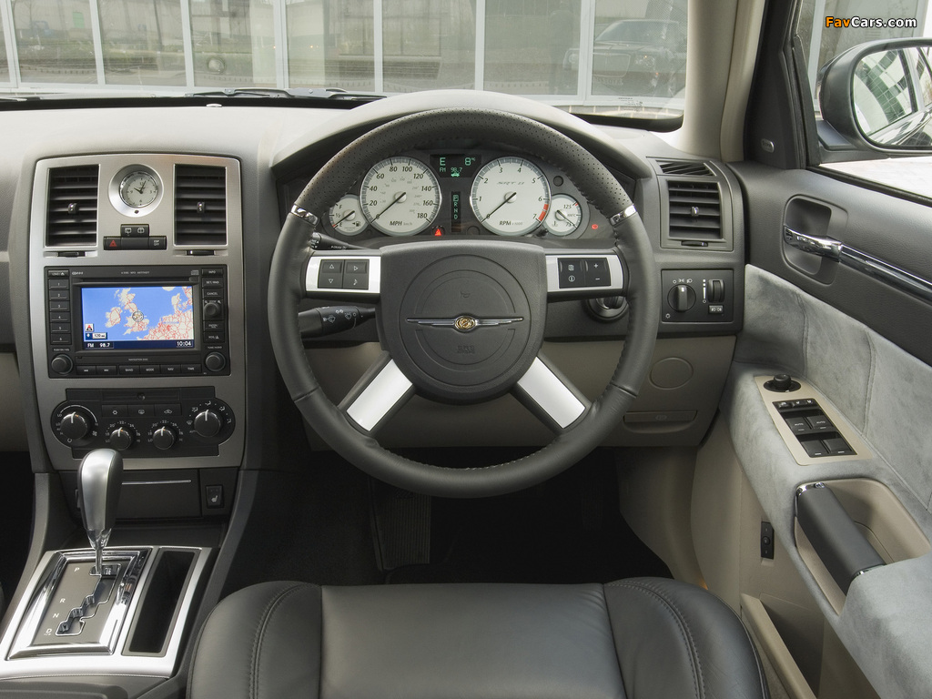 Chrysler 300C SRT8 Touring UK-spec (LE) 2007–10 images (1024 x 768)