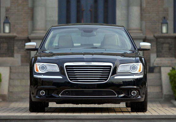 Chrysler 300C 2012 pictures