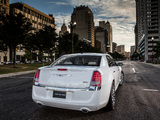 Chrysler 300 Motown 2013 photos
