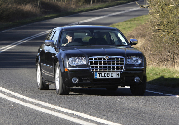 Photos of Chrysler 300C Touring UK-spec 2007–10