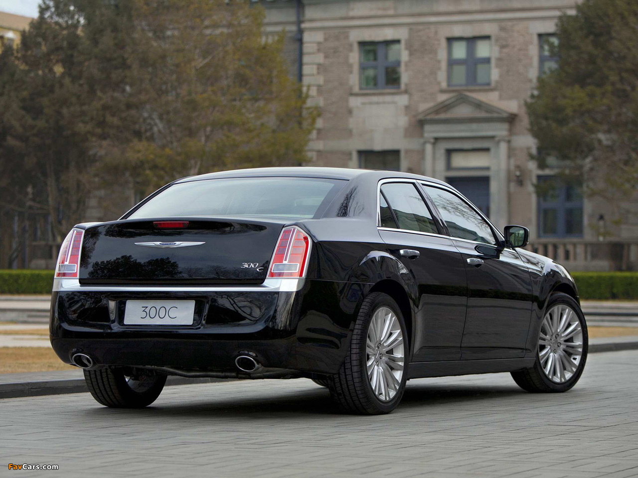 Photos of Chrysler 300C 2012 (1280 x 960)