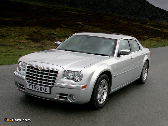 Pictures of Chrysler 300C UK-spec (LE) 2005–07 (640 x 480)