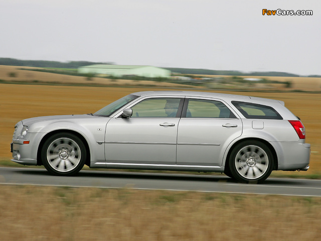 Pictures of Chrysler 300C SRT8 Touring 2006–10 (640 x 480)