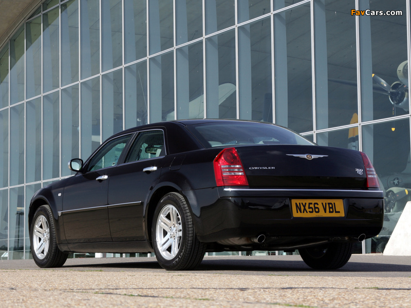 Pictures of Chrysler 300C UK-spec (LE) 2007–10 (800 x 600)