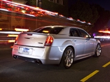 Pictures of Chrysler 300 SRT8 2011