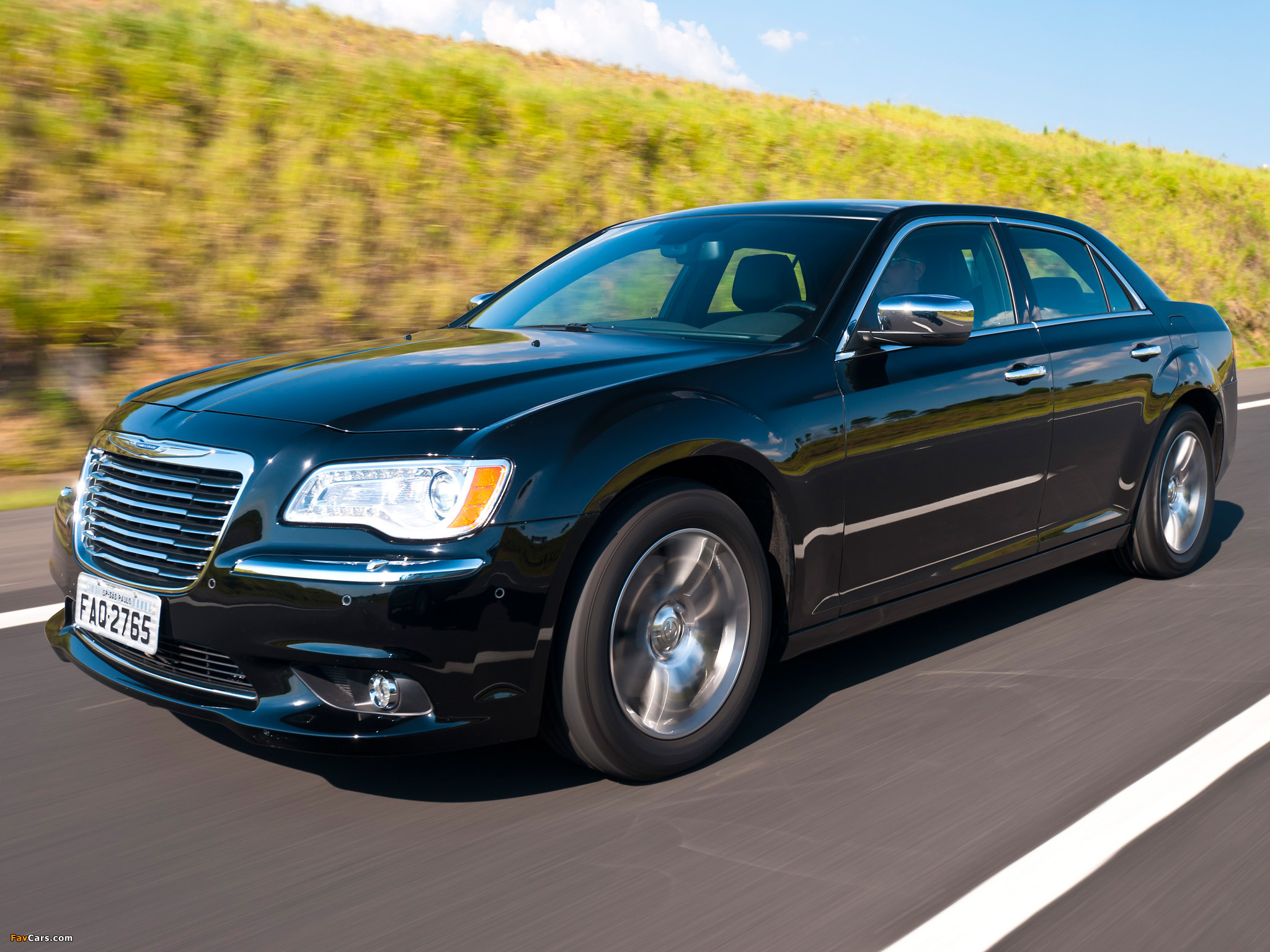 Pictures of Chrysler 300C 2012 (2048 x 1536)