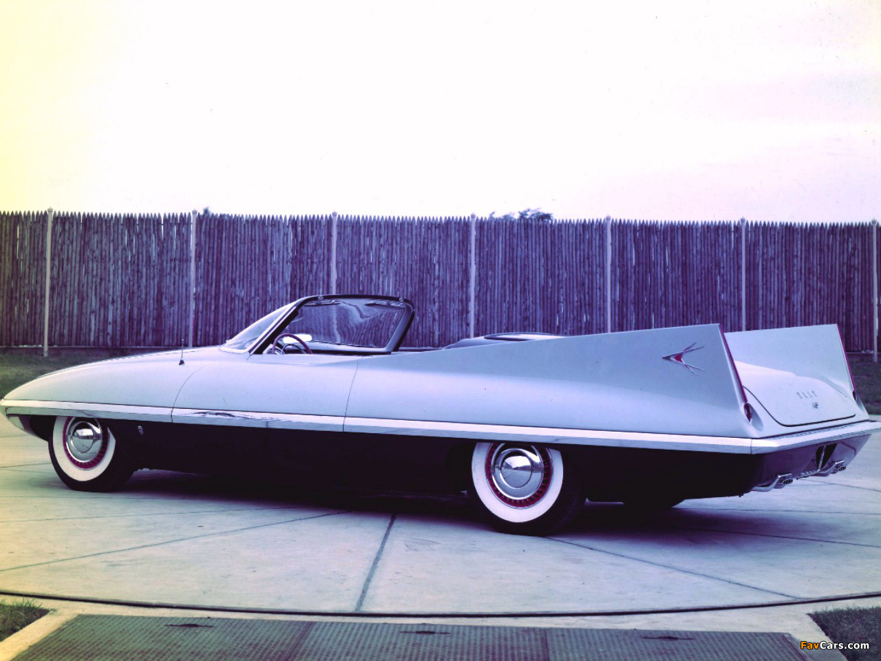 Chrysler Dart Concept Car 1956 pictures (1280 x 960)