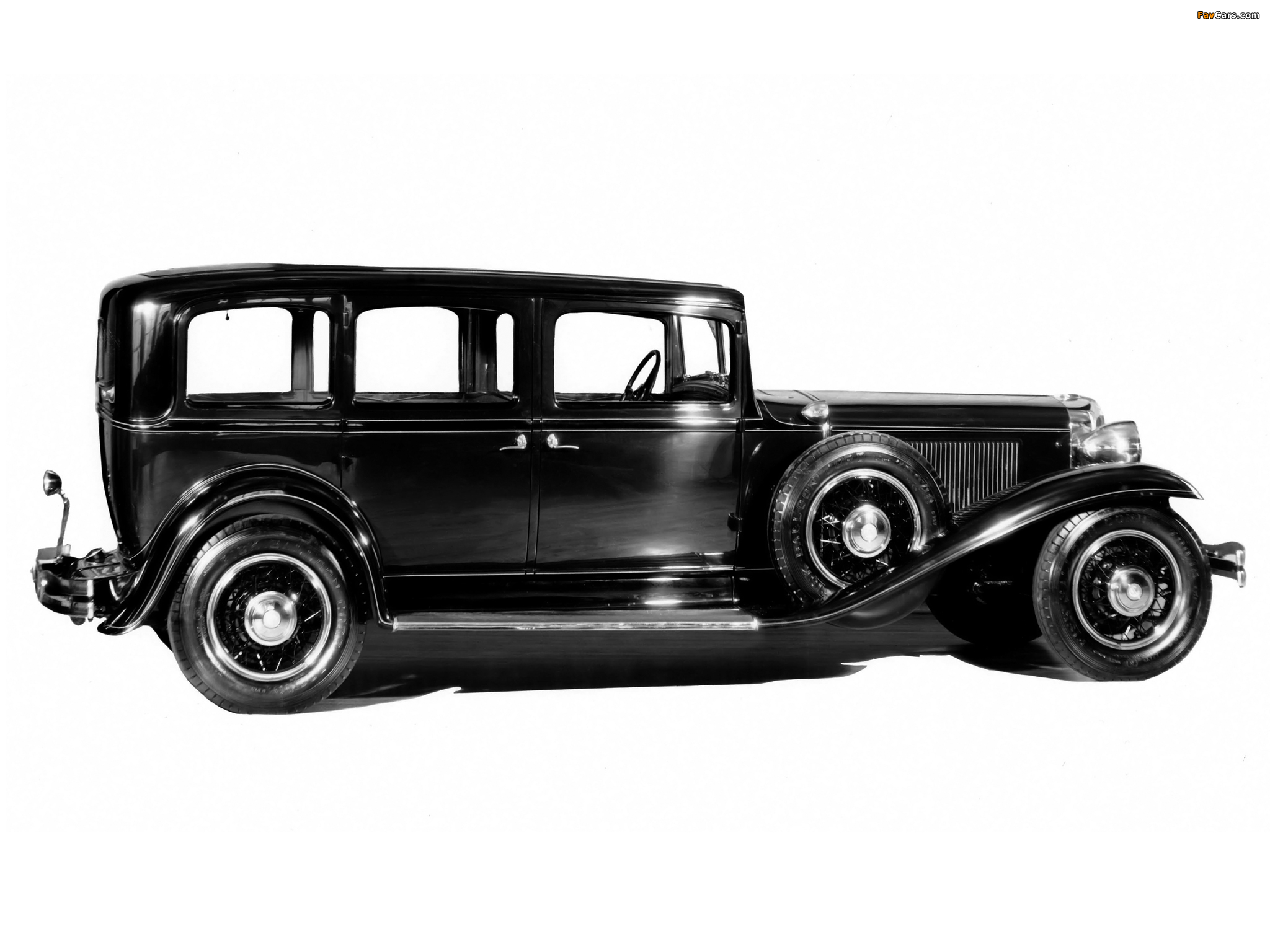 Chrysler Imperial Eight Sedan-Limousine (CG) 1931 images (2048 x 1536)