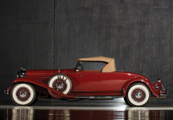 Photos of Chrysler Imperial Roadster by LeBaron (CG) 1931