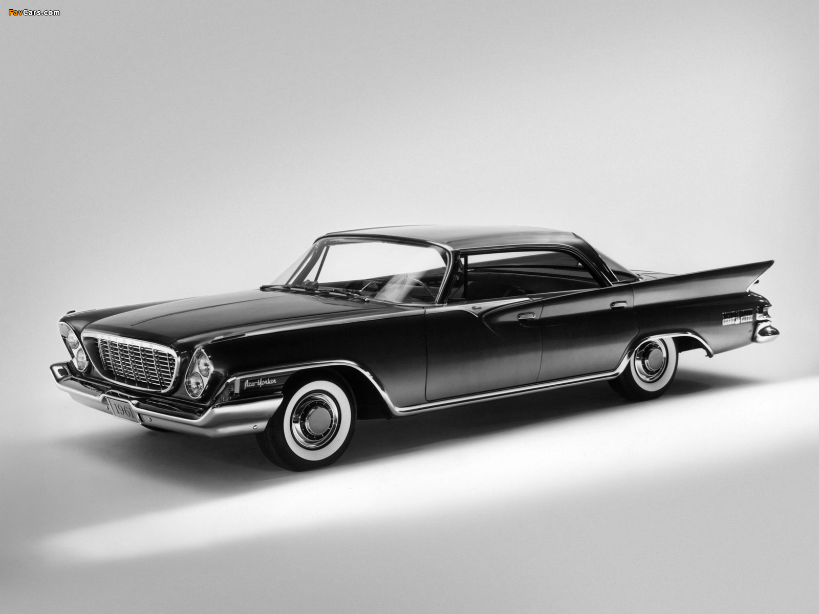 Images of Chrysler New Yorker Hardtop Sedan (834) 1961 (1600 x 1200)