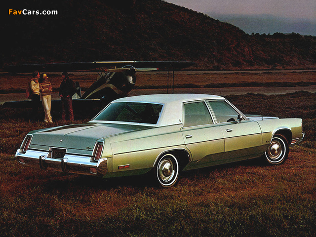 Chrysler Newport Sedan 1976 images (640 x 480)