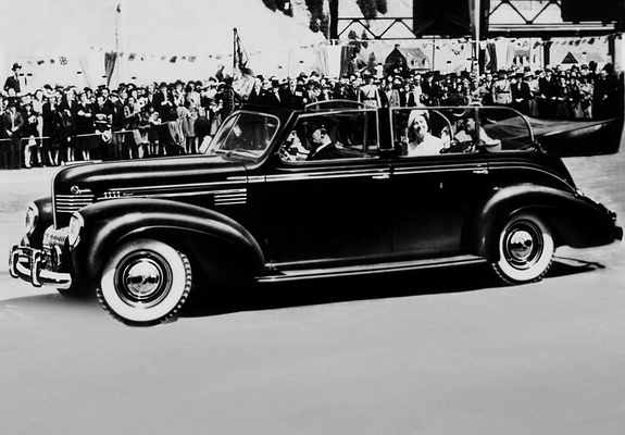 Pictures of Chrysler Royal Convertible 1939