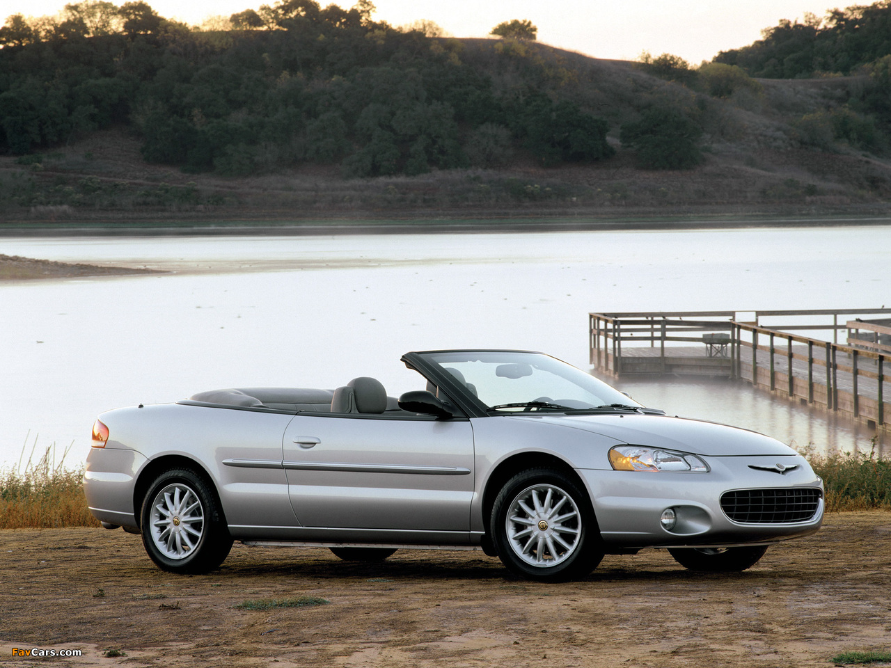 Chrysler Sebring Convertible 2001–04 pictures (1280 x 960)
