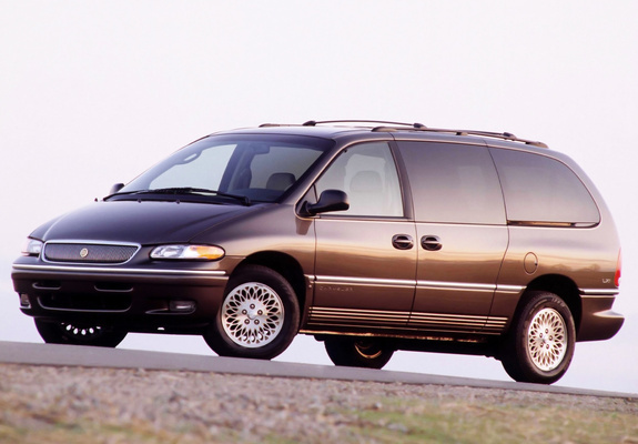 Chrysler Town & Country 1995–97 wallpapers