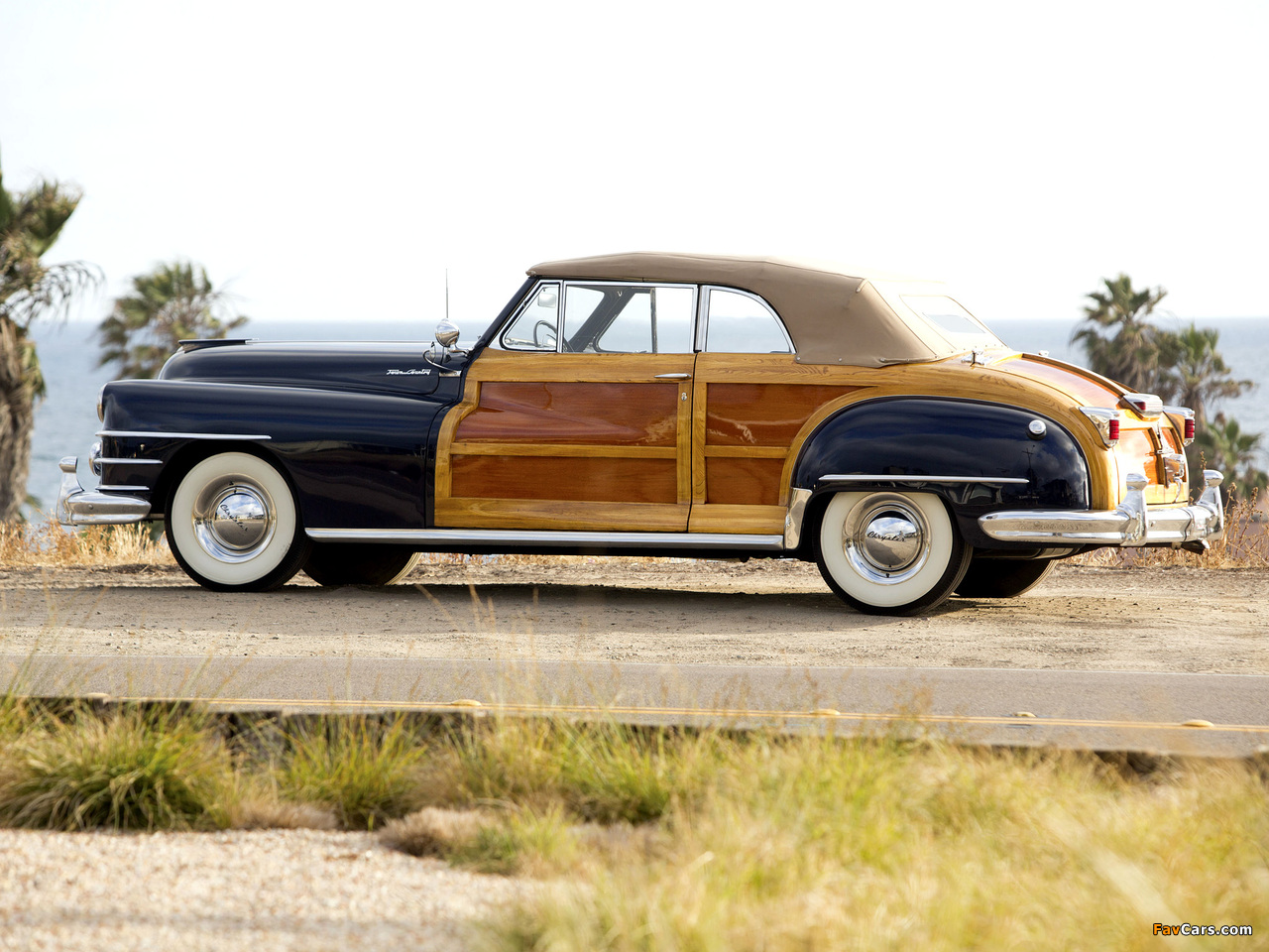 Images of Chrysler Town & Country Convertible 1947 (1280 x 960)