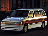 Pictures of Chrysler Town & Country 1991–96