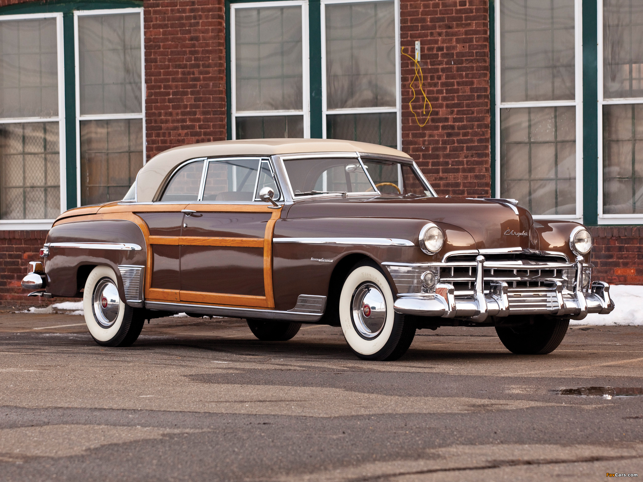 Pictures of Chrysler Town & Country Newport Coupe 1950 (2048 x 1536)