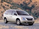 Pictures of Chrysler Town & Country 2004–07
