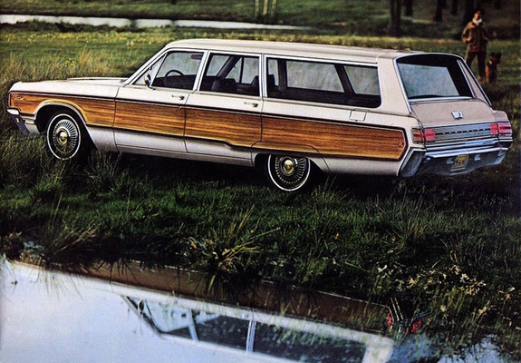 Chrysler Town & Country Station Wagon 1968 wallpapers