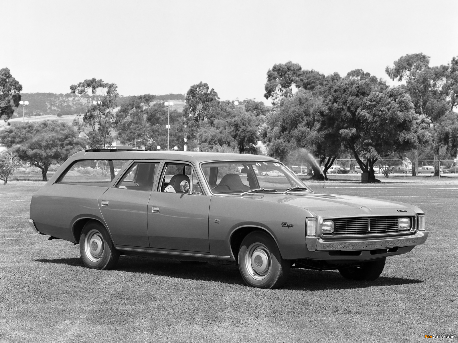 Chrysler Valiant Ranger Station Wagon (VH) 1971–73 pictures (1600 x 1200)