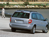 Chrysler Grand Voyager 2000–04 photos
