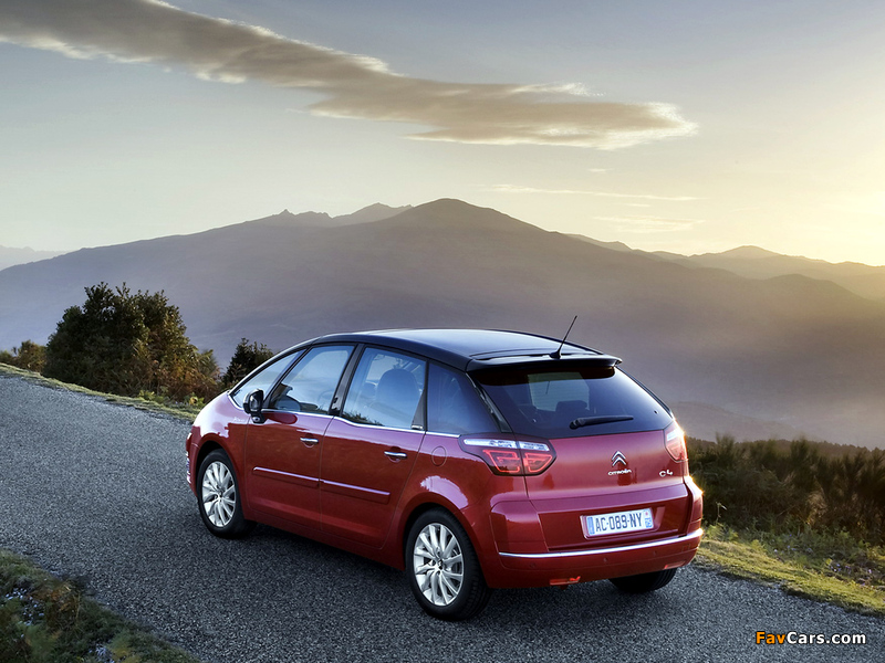 Citroën C4 Picasso 2010 wallpapers (800 x 600)