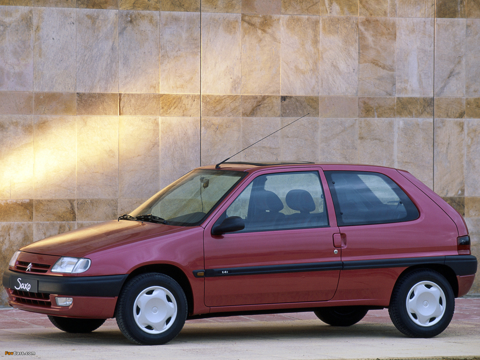 Citroën Saxo 3-door 1996–99 wallpapers (1600 x 1200)