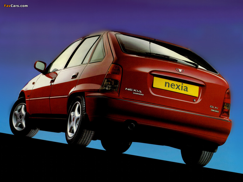 Pictures of Daewoo Nexia 5-door UK-spec 1994–97 (1024 x 768)