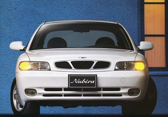 Photos of Daewoo Nubira Sedan 1997–99