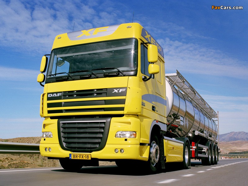 Pictures of DAF XF105 4x2 FT Space Cab 2006–12 (800 x 600)
