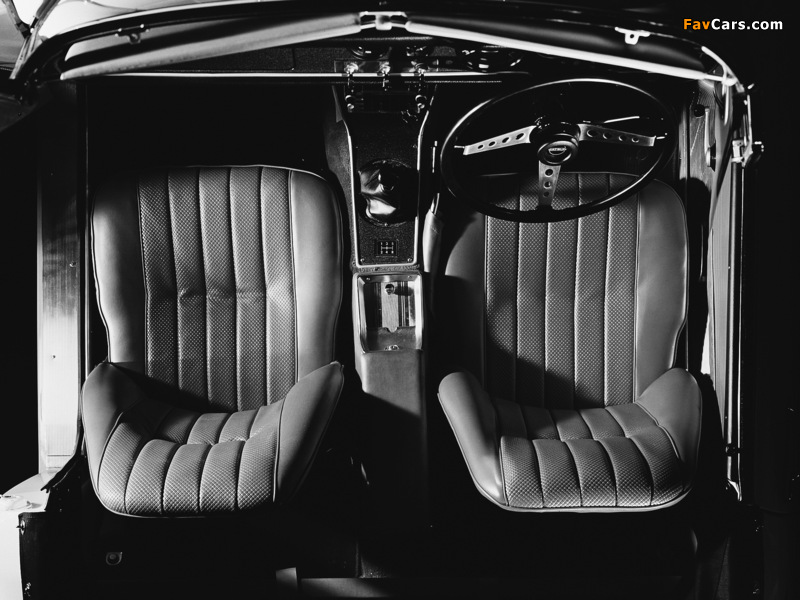 Images of Datsun Fairlady 2000 (SR311) 1967–70 (800 x 600)