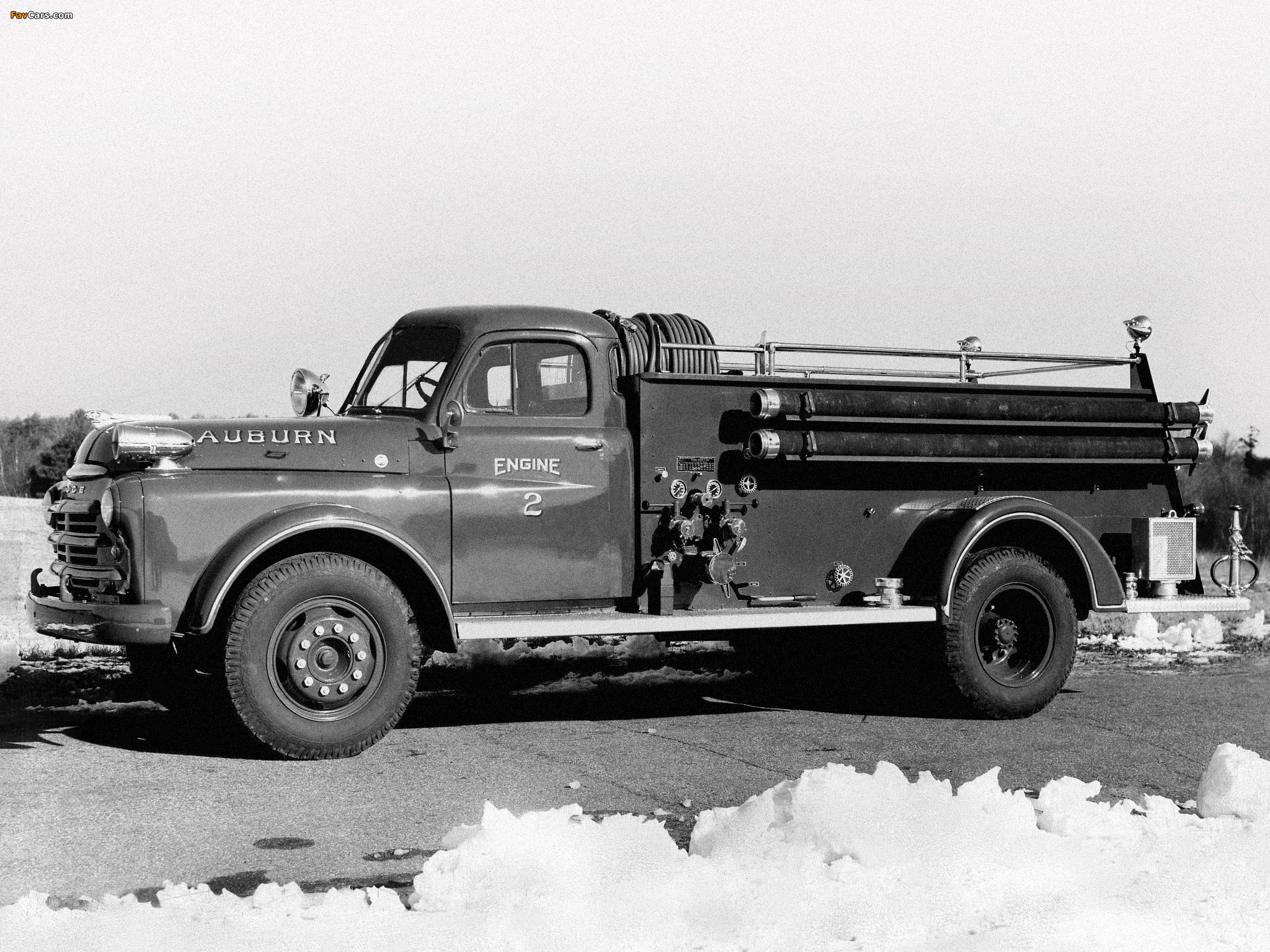 Photos of Dodge Job-Rated Pumper by Maxim (B-1-V/VA) 1949 (2048 x 1536)