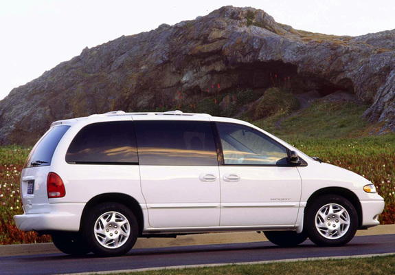 Dodge Caravan 1995–2000 photos