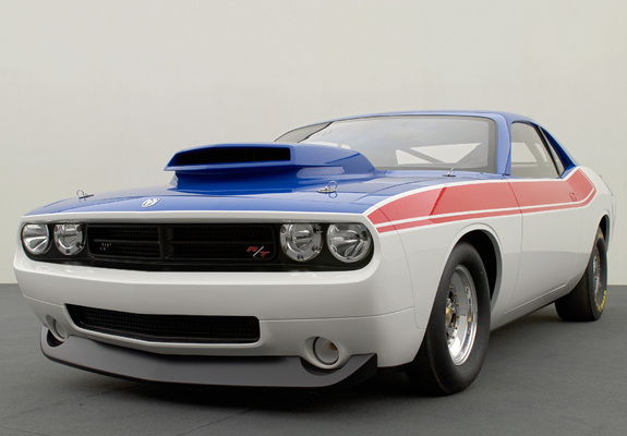 Pictures of Dodge Challenger Super Stock Concept 2006