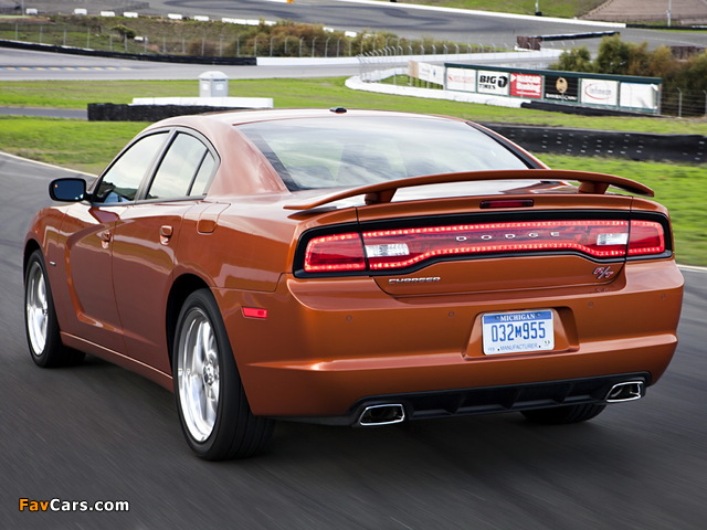 Dodge Charger R/T 2011 photos (640 x 480)