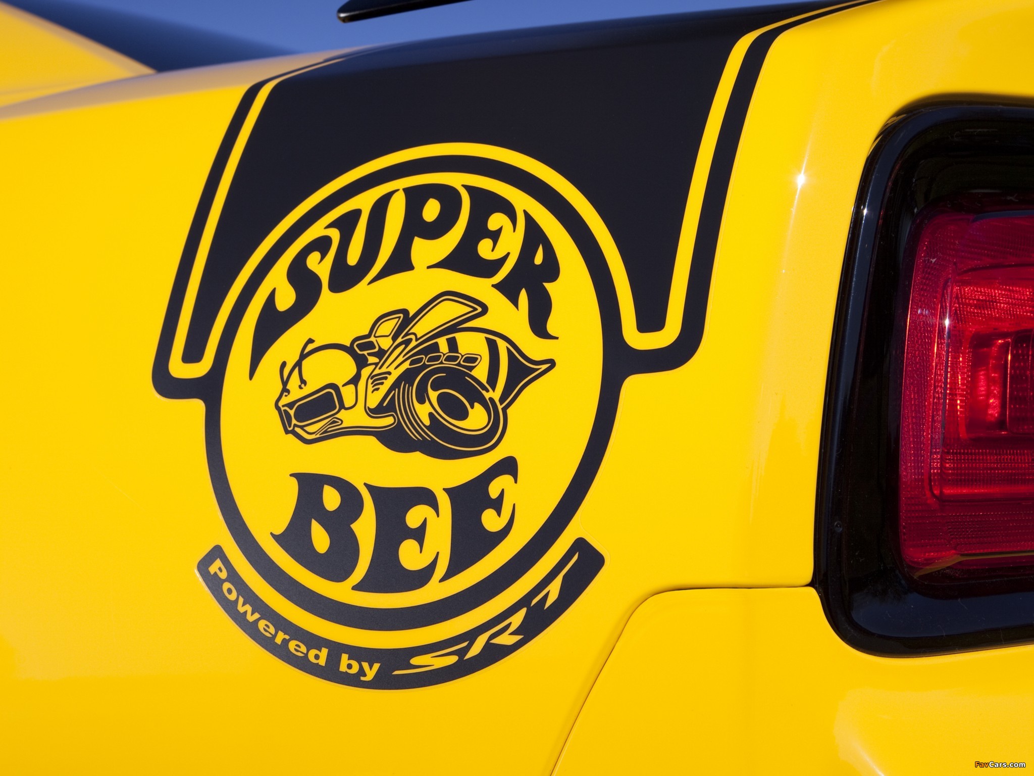 Dodge Charger SRT8 Super Bee 2012 photos (2048 x 1536)