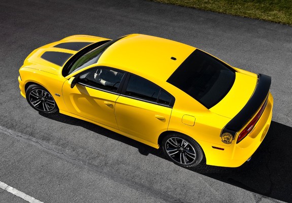 Dodge Charger SRT8 Super Bee 2012 pictures