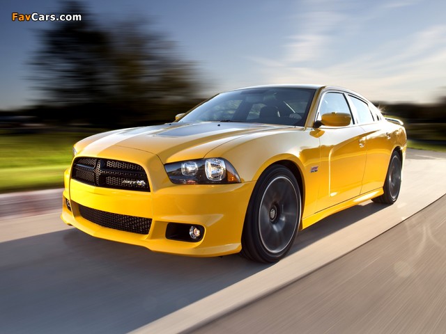 Photos of Dodge Charger SRT8 Super Bee 2012 (640 x 480)