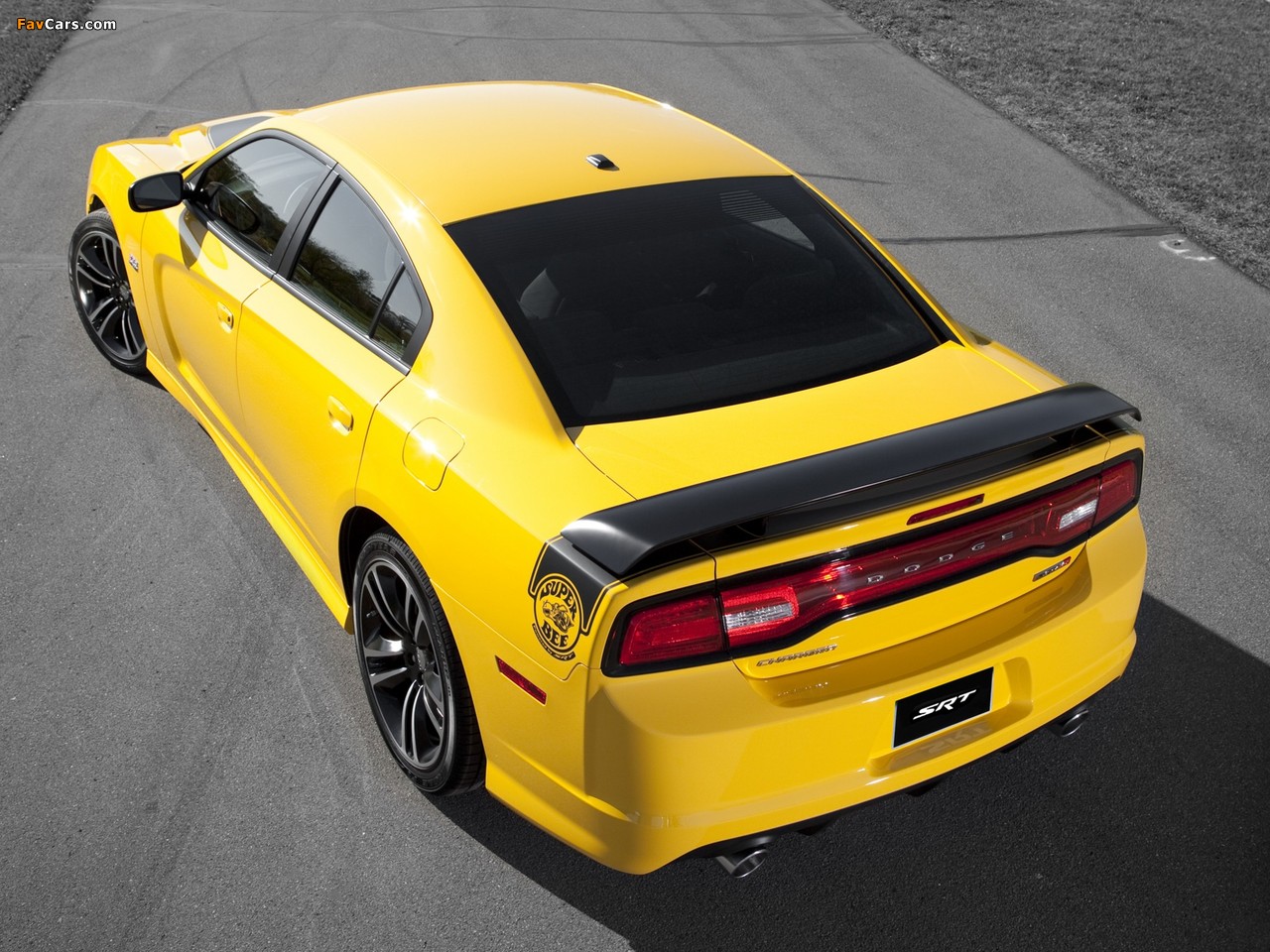 Pictures of Dodge Charger SRT8 Super Bee 2012 (1280 x 960)