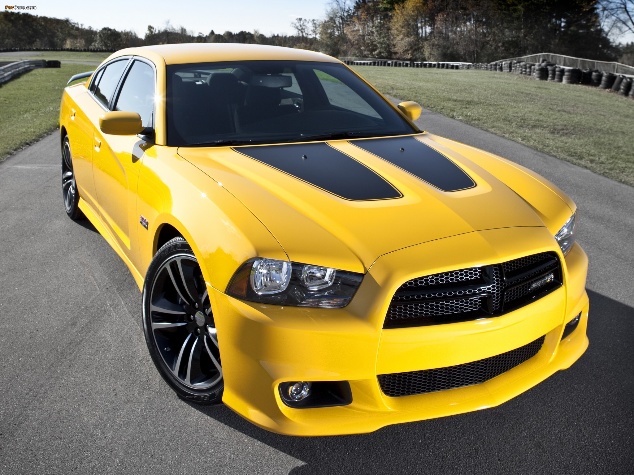 Dodge Charger SRT8 Super Bee 2012 wallpapers (2048 x 1536)